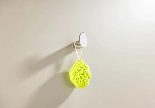 Крючок Aquatek ЛИРА AQ4425CR хром Крючок Aquatek ЛИРА AQ4425CR хром