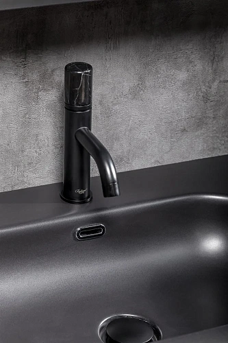 Смеситель для раковины Boheme STICK 121-B-MR-B BLACK Смеситель для раковины Boheme STICK 121-B-MR-B BLACK