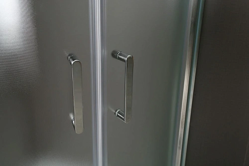 Душевой уголок BelBagno UNO-195-R-2-100-P-Cr 1000x1000 мм Душевой уголок BelBagno UNO-195-R-2-100-P-Cr 1000x1000 мм