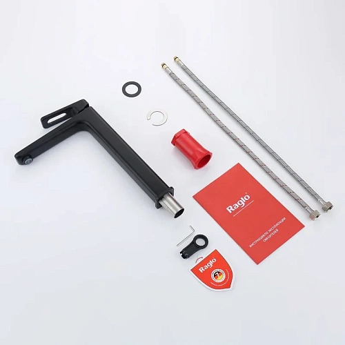 Смеситель для раковины Raglo R51.15.06, черный Смеситель для раковины Raglo R51.15.06, черный