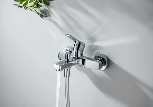 Смеситель для ванны Aquatek ЛУГАНО AQ1740CR хром Смеситель для ванны Aquatek ЛУГАНО AQ1740CR хром