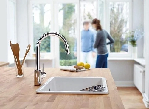 Смеситель для кухни GROHE Concetto, суперсталь (31483DC1) Смеситель для кухни GROHE Concetto, суперсталь (31483DC1)