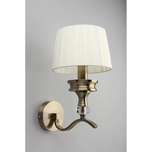 Светильник настенный (Бра) Omnilux Arosio OML-88411-01 Светильник настенный (Бра) Omnilux Arosio OML-88411-01