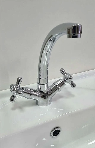 Смеситель для раковины OneLife P03-002cr Смеситель для раковины OneLife P03-002cr