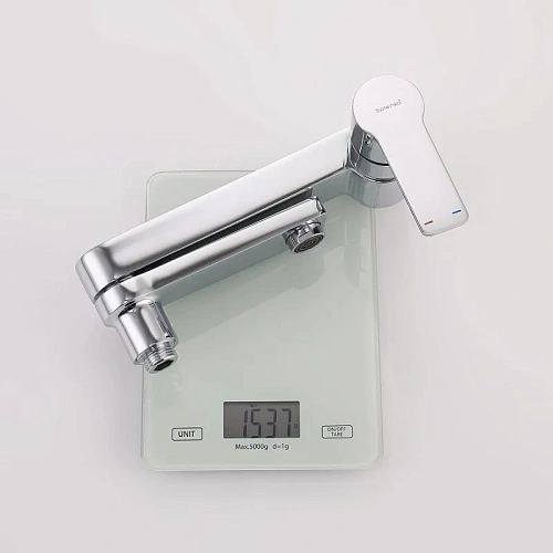 Смеситель для ванны Splenka S06.30, хром Смеситель для ванны Splenka S06.30, хром