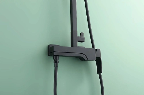 Душевая система Raglo R01.24.06, черный Душевая система Raglo R01.24.06, черный