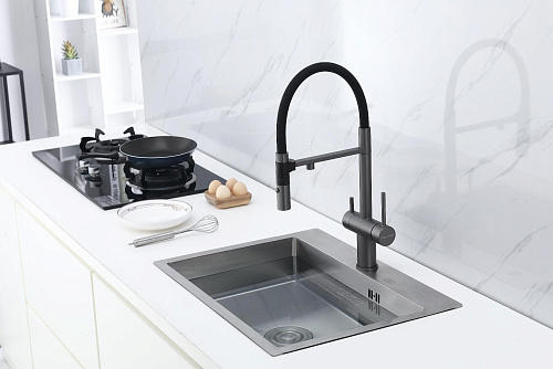 Смеситель для кухни Paulmark Gravity вороненая сталь Gr213888-GM Смеситель для кухни Paulmark Gravity вороненая сталь Gr213888-GM