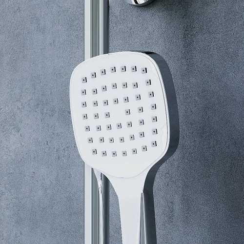 Душевая система Dorff Norma D0712000 с квадратными лейками, хром Душевая система Dorff Norma D0712000 с квадратными лейками, хром