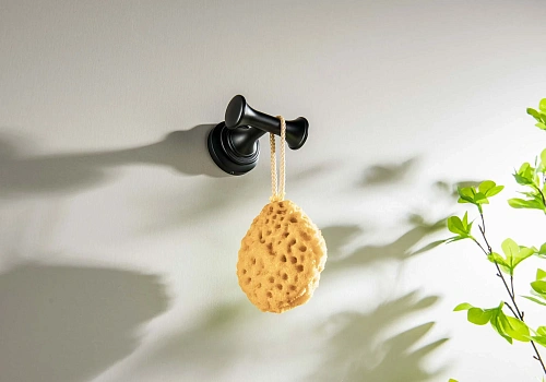 Крючок Aquatek КЛАССИК AQ4502MB черный матовый Крючок Aquatek КЛАССИК AQ4502MB черный матовый