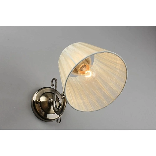 Светильник настенный (Бра) Omnilux Leonessa OML-29111-01 Светильник настенный (Бра) Omnilux Leonessa OML-29111-01