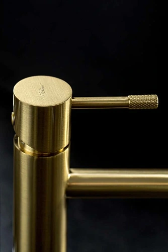 Смеситель для раковины Boheme Uno Matt Gold 461-MG Смеситель для раковины Boheme Uno Matt Gold 461-MG