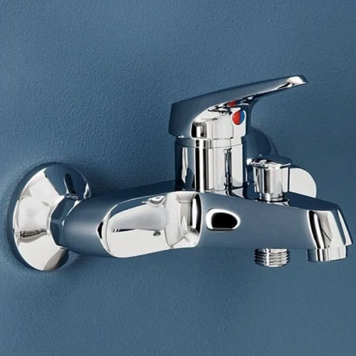 Смеситель для ванны Aquanet Round Handle SD90701 с душем 00187222 Смеситель для ванны Aquanet Round Handle SD90701 с душем 00187222