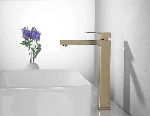 Смеситель для раковины ABBER Daheim AF8211G золото матовое Смеситель для раковины ABBER Daheim AF8211G золото матовое