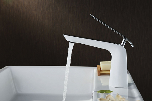 Смеситель для раковины Lemark Melange LM4906CW, хром/белый Смеситель для раковины Lemark Melange LM4906CW, хром/белый