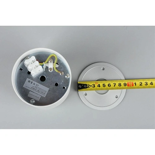 Светильник встраиваемый-накладной Omnilux Cariano OML-101209-01 Светильник встраиваемый-накладной Omnilux Cariano OML-101209-01