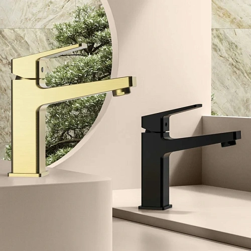 Смеситель для раковины Raglo R30.10.06, черный Смеситель для раковины Raglo R30.10.06, черный