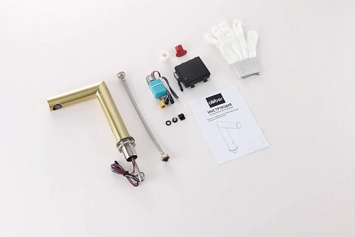 Смеситель для раковины ABBER Perfekte 316 AF8A101BGS сенсорный золото брашированное Смеситель для раковины ABBER Perfekte 316 AF8A101BGS сенсорный золото брашированное