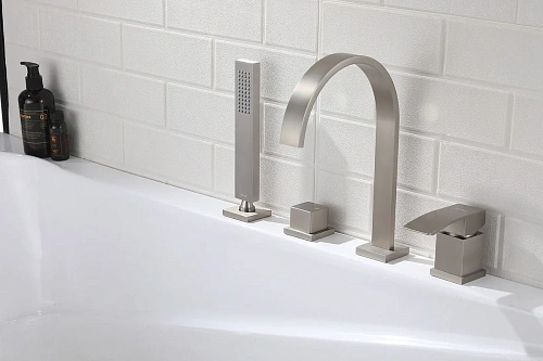 Смеситель на борт ванны ABBER Wasserfall AF8613SP сатин Смеситель на борт ванны ABBER Wasserfall AF8613SP сатин