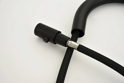 Смеситель для кухни AQUAme Cucina AQM9905MB с выдвижным изливом, с подключением к фильтру с питьевой водой, черный матовый Смеситель для кухни AQUAme Cucina AQM9905MB с выдвижным изливом, с подключением к фильтру с питьевой водой, черный матовый