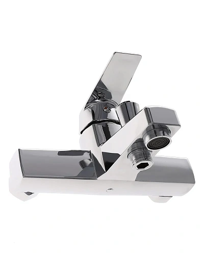 Смеситель для ванны OneLife P02-100cr Смеситель для ванны OneLife P02-100cr