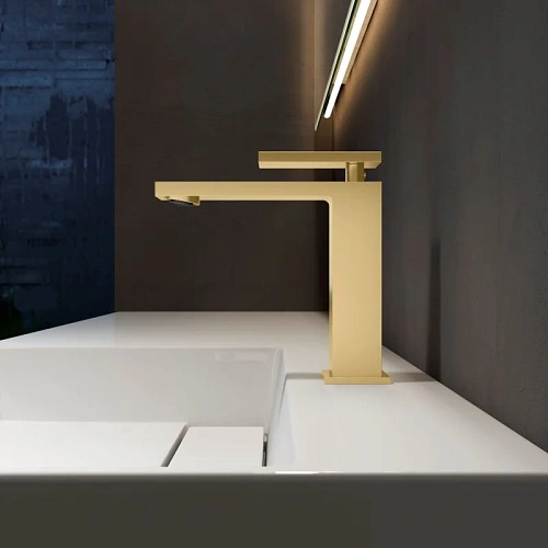 Смеситель для раковины Vincea Dice VBF-2DS1BG однорычажный, брашированное золото Смеситель для раковины Vincea Dice VBF-2DS1BG однорычажный, брашированное золото