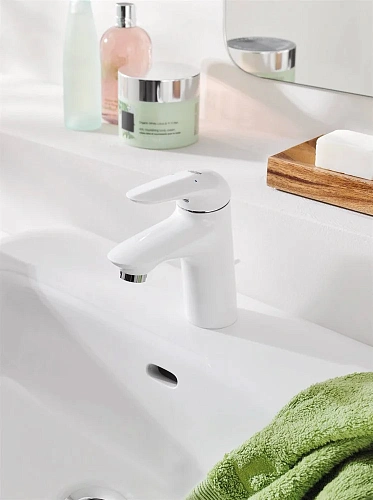 Смеситель для раковины GROHE Eurostyle с донным клапаном, белая луна (23707LS3) Смеситель для раковины GROHE Eurostyle с донным клапаном, белая луна (23707LS3)