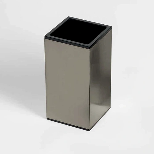 Стакан Colombo MiniQ B1643.HPS1 настольный, PVD нержавеющая сталь Стакан Colombo MiniQ B1643.HPS1 настольный, PVD нержавеющая сталь