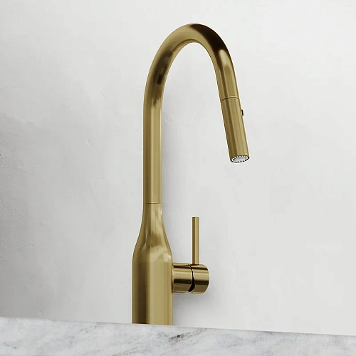 Смеситель для кухни Sancos Grand SC4002BG с вытяжным изливом, брашированное золото Смеситель для кухни Sancos Grand SC4002BG с вытяжным изливом, брашированное золото