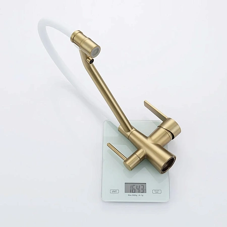 Смеситель для кухни Raglo R80.62.03 с гибким изливом с подключением к фильтру, золотой сатин Смеситель для кухни Raglo R80.62.03 с гибким изливом с подключением к фильтру, золотой сатин