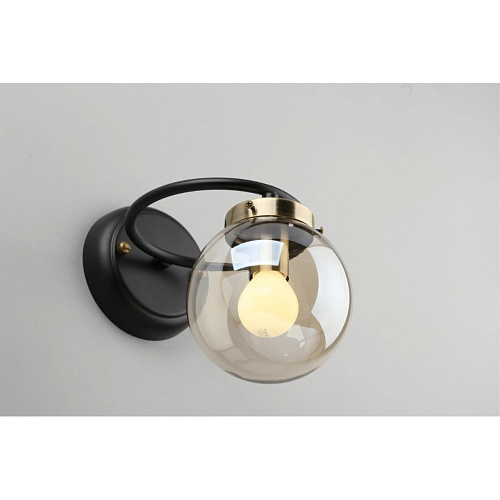 Светильник настенный (Бра) Omnilux Sorrento OML-94001-01 Светильник настенный (Бра) Omnilux Sorrento OML-94001-01