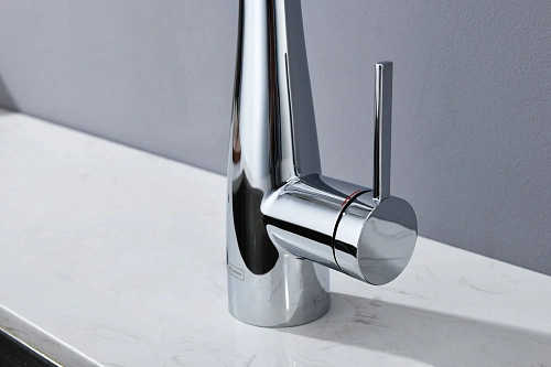 Смеситель для кухни AQUAme Cucina AQM9902CR с выдвижным изливом, хром Смеситель для кухни AQUAme Cucina AQM9902CR с выдвижным изливом, хром