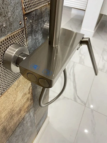 Душевая система ArtDecco Portofino APR110QHS графит Душевая система ArtDecco Portofino APR110QHS графит