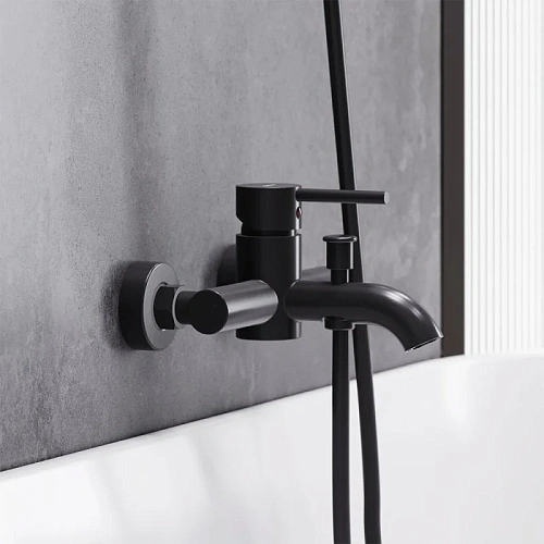 Смеситель для ванны Damixa Scandinavian Pure 361000300 черный Смеситель для ванны Damixa Scandinavian Pure 361000300 черный