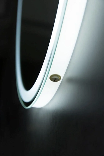 Зеркало BelBagno SPC-VST-600-800-LED-BTN 12W 220-240V 600x30x800 с подсветкой и кнопочным выключателем Зеркало BelBagno SPC-VST-600-800-LED-BTN 12W 220-240V 600x30x800 с подсветкой и кнопочным выключателем