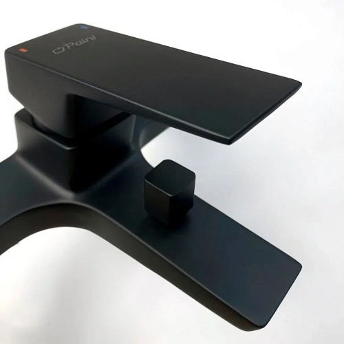 Смеситель для ванны Paini Torre 98YO111 без аксессуара, черный Смеситель для ванны Paini Torre 98YO111 без аксессуара, черный