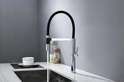 Смеситель для кухни AQUAme Cucina AQM9904CR с гибким изливом, хром Смеситель для кухни AQUAme Cucina AQM9904CR с гибким изливом, хром