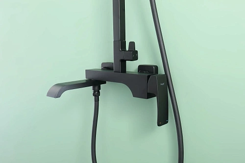 Душевая система Raglo R01.24.06, черный Душевая система Raglo R01.24.06, черный