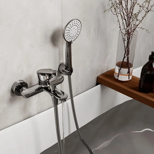 Смеситель для ванны WasserKRAFT Vils 5601 хром Смеситель для ванны WasserKRAFT Vils 5601 хром