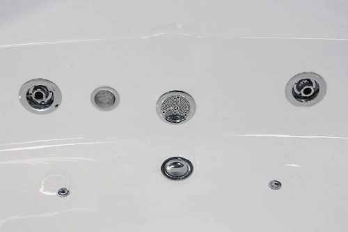 Акриловая ванна Ceruttispa C-401A 1500x1500x580 гидромассажная Акриловая ванна Ceruttispa C-401A 1500x1500x580 гидромассажная