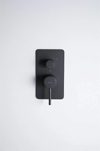 Смеситель для ванны Allen Brau Priority 5.31A11-31 (с внутренней частью) черный матовый Смеситель для ванны Allen Brau Priority 5.31A11-31 (с внутренней частью) черный матовый