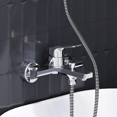 Смеситель для ванны Damixa Merkur 401000000 хром Смеситель для ванны Damixa Merkur 401000000 хром