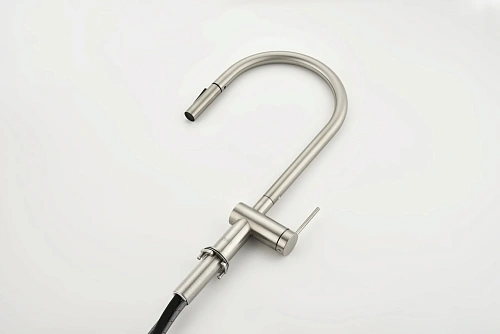 Смеситель для кухни AQUAme Cucina AQM9901BN с выдвижным изливом,никель шлифованный Смеситель для кухни AQUAme Cucina AQM9901BN с выдвижным изливом,никель шлифованный