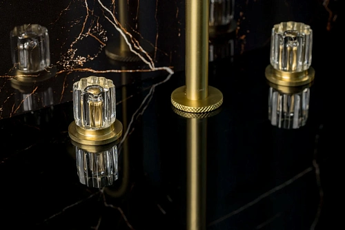 Смеситель для раковины Boheme ELEGANTE MATT GOLD 152-MG-EL Смеситель для раковины Boheme ELEGANTE MATT GOLD 152-MG-EL