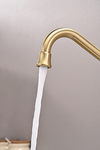 Смеситель для кухни Paulmark Retro бронза Re213226-BR Смеситель для кухни Paulmark Retro бронза Re213226-BR