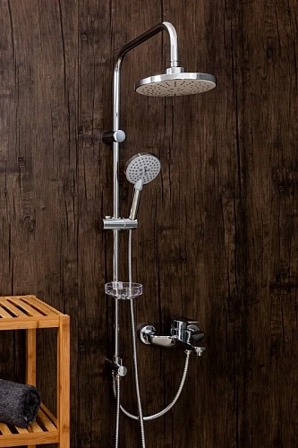 Душевая система Orange Flipo M23-933cr с изливом, хром Душевая система Orange Flipo M23-933cr с изливом, хром