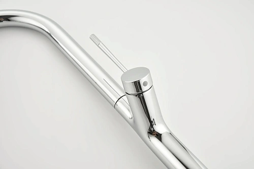 Смеситель для кухни AQUAme Cucina AQM9905CR с выдвижным изливом, с подключением к фильтру с питьевой водой, хром Смеситель для кухни AQUAme Cucina AQM9905CR с выдвижным изливом, с подключением к фильтру с питьевой водой, хром