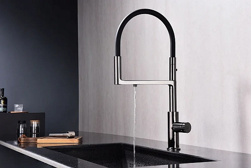 Смеситель для кухни Paulmark Tornado глянцевый черный To213402-GB Смеситель для кухни Paulmark Tornado глянцевый черный To213402-GB