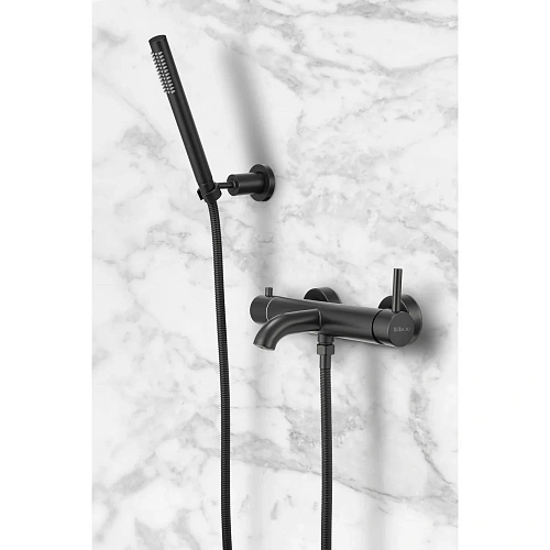 Смеситель для ванны Milacio Ultra MCU.350.MB черный матовый Смеситель для ванны Milacio Ultra MCU.350.MB черный матовый