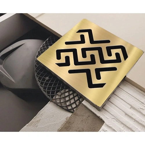 Душевой трап BERGES PLATZ Antik 100х100, золото глянец, S-сифон D50 H60 боковой 092160 Душевой трап BERGES PLATZ Antik 100х100, золото глянец, S-сифон D50 H60 боковой 092160