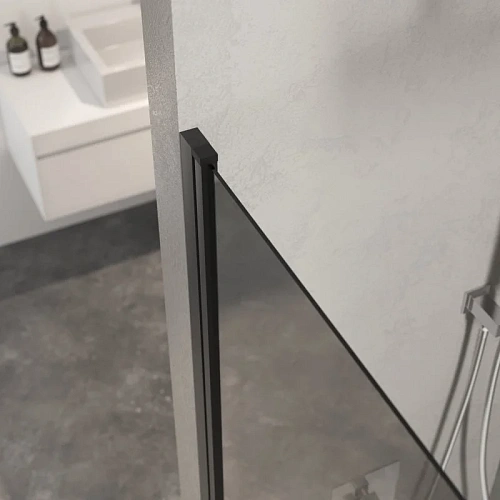 Шторка на ванну BERGES RIVER S Black 900 тонированное стекло 065017 Шторка на ванну BERGES RIVER S Black 900 тонированное стекло 065017